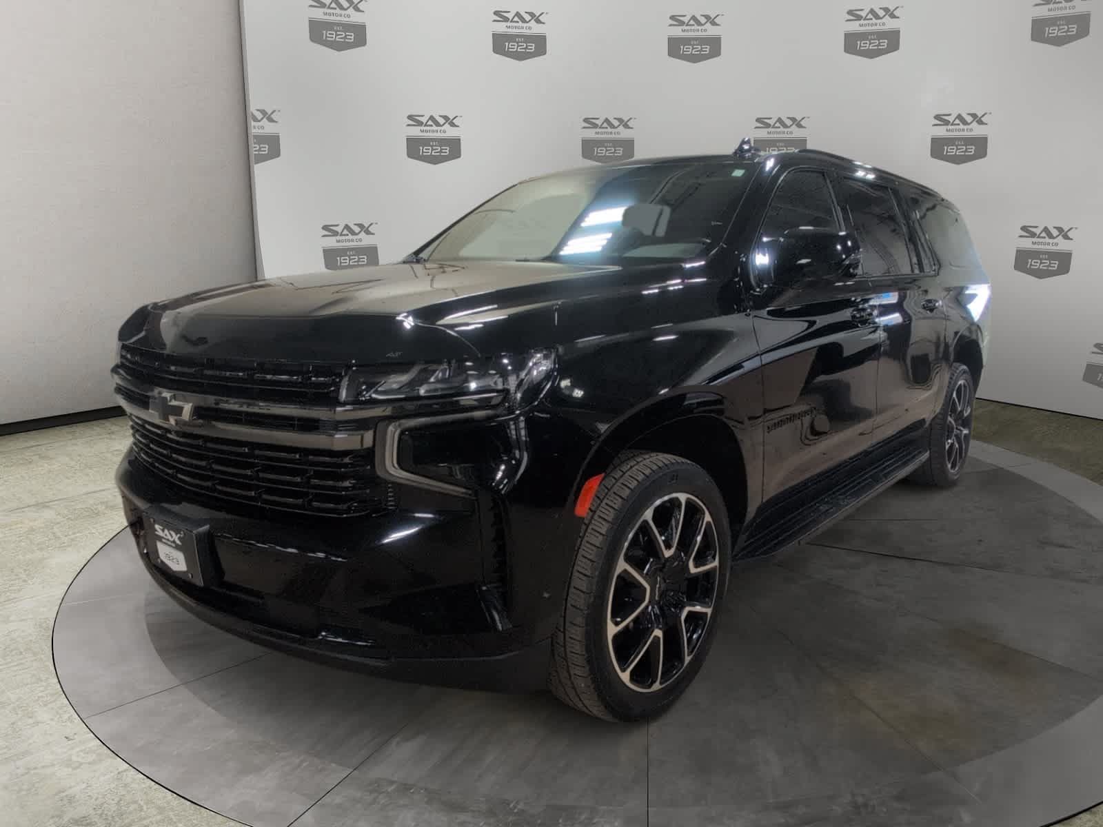 Used 2022 Chevrolet Suburban RST w/ Luxury Package AWD/4WD image 7
