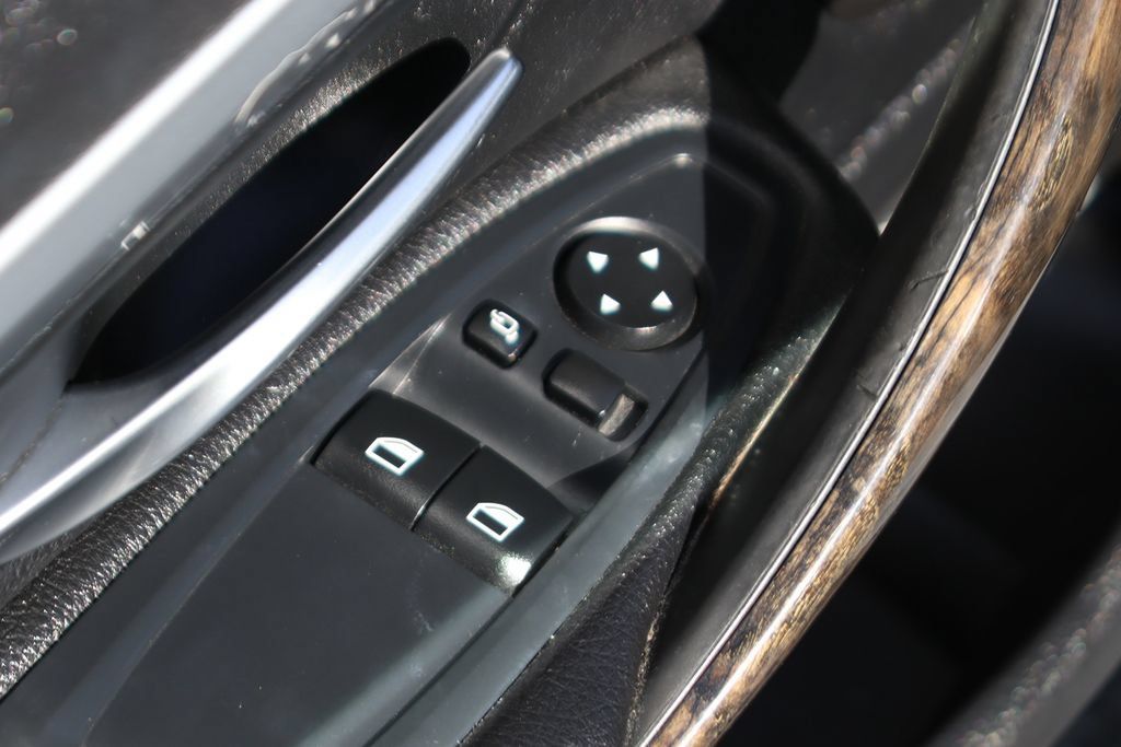 Used 2017 BMW 430i Coupe RWD image 16