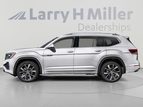 Used 2025 Volkswagen Atlas SEL Premium R-Line AWD/4WD image 3