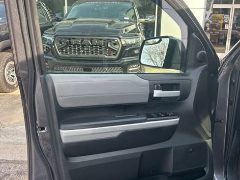 Used 2018 Toyota Tundra Limited w/ Limited Premium Package image 13