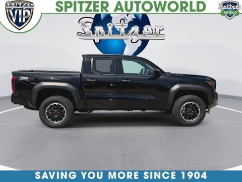 Used 2025 Toyota Tacoma TRD Off-Road AWD/4WD image 10
