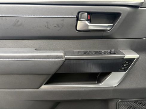 Used 2025 Toyota Sequoia Platinum image 30