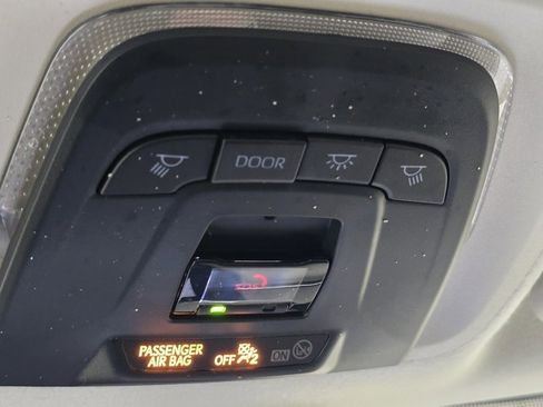 Used 2023 Toyota Corolla LE image 31