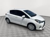 Used 2017 Toyota Yaris L image 3