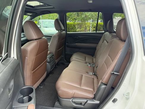 Used 2024 Honda Passport EX-L image 14