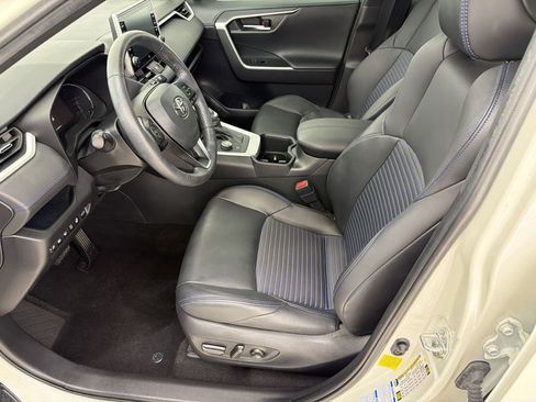 Used 2022 Toyota RAV4 XSE AWD/4WD image 5