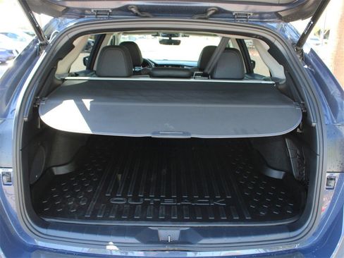 Used 2025 Subaru Outback Onyx Edition image 13