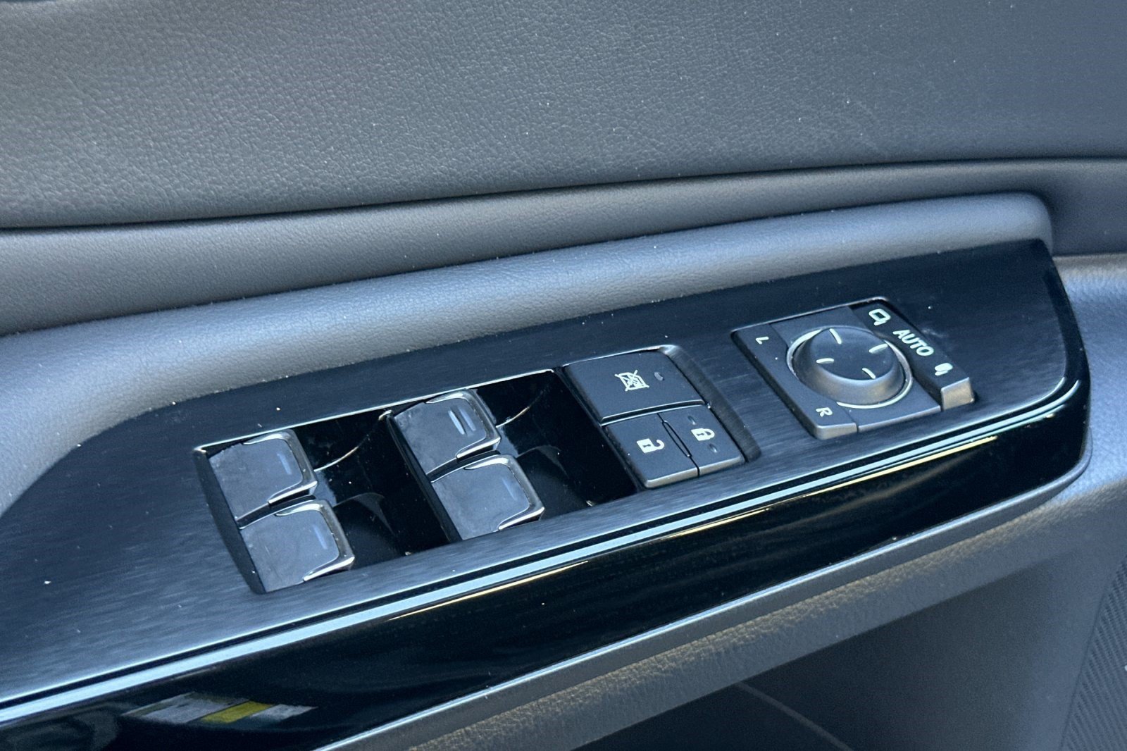 Certified 2024 Lexus ES 350 w/ Premium Package FWD image 14