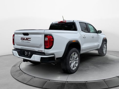 New 2026 GMC Canyon AT4 image 7