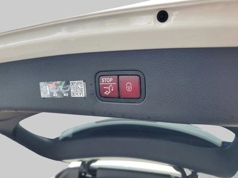 Certified 2025 Mercedes-Benz GLC 300 300 image 53