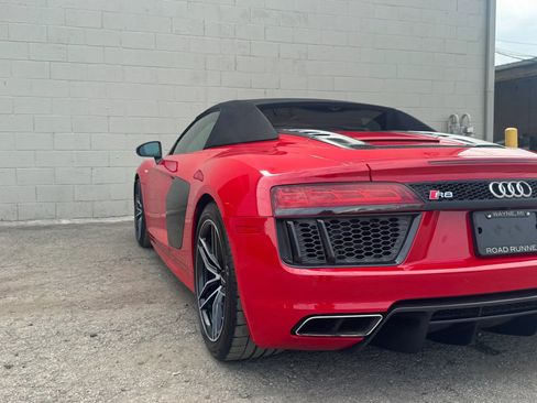 Used 2018 Audi R8 V10 AWD/4WD image 6