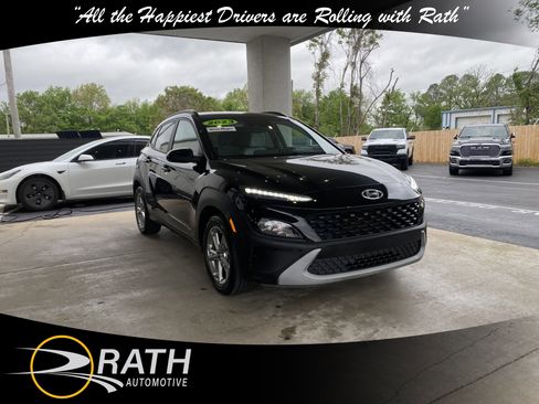 Used 2023 Hyundai Kona SEL FWD image 4
