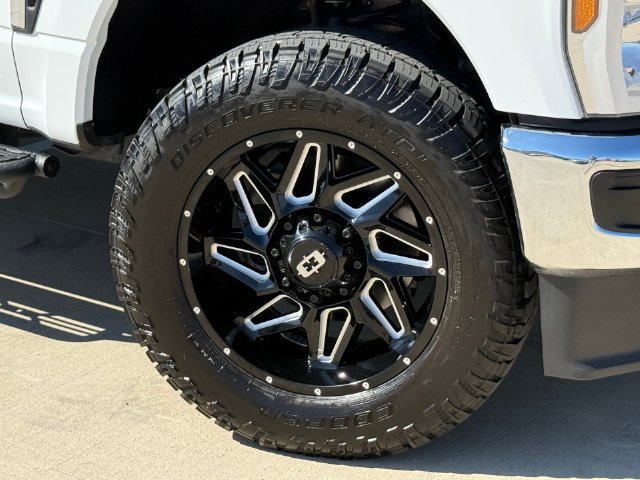 Used 2025 Ford F350 XLT w/ FX4 Off-Road Package AWD/4WD image 2