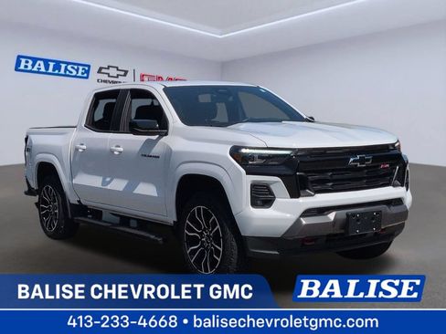 Certified 2024 Chevrolet Colorado Z71 w/ LPO, Dark Essentials Package AWD/4WD image 1