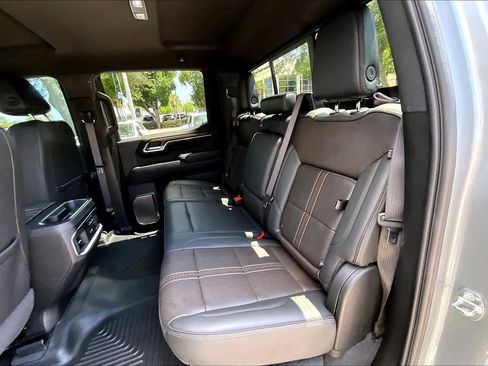 Used 2024 Chevrolet Silverado 1500 High Country w/ Technology Package AWD/4WD image 21
