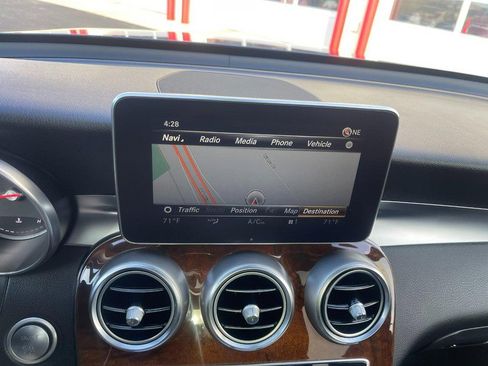 Used 2018 Mercedes-Benz GLC 300 4MATIC image 36