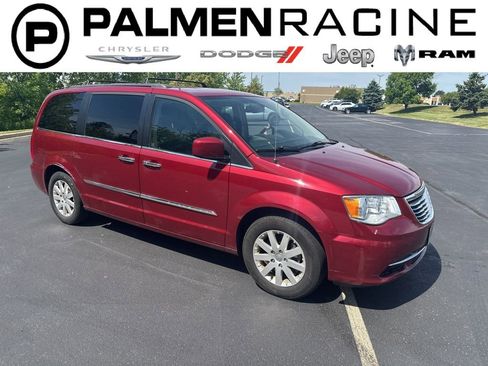 Used 2015 Chrysler Town & Country Touring w/ Driver Convenience Group FWD image 1