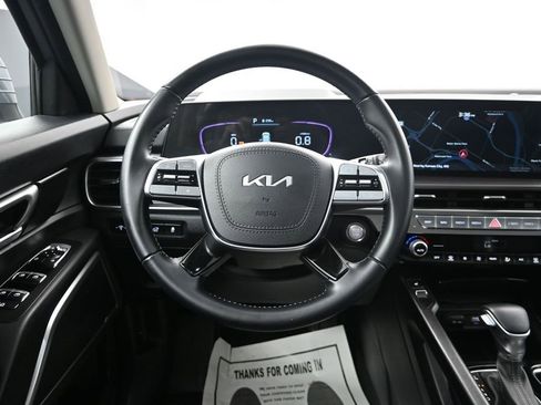 Used 2025 Kia Telluride S AWD/4WD image 35