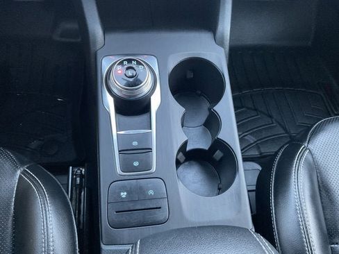 Used 2020 Ford Escape SEL image 16