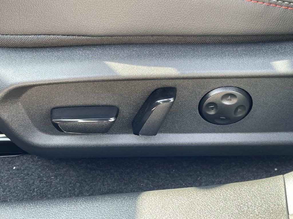 New 2027 Nissan Sentra SR w/ SR Premium Package FWD image 21