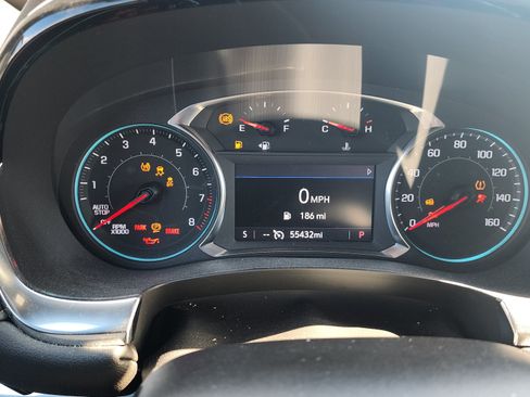 Used 2023 Chevrolet Traverse LT AWD/4WD image 11