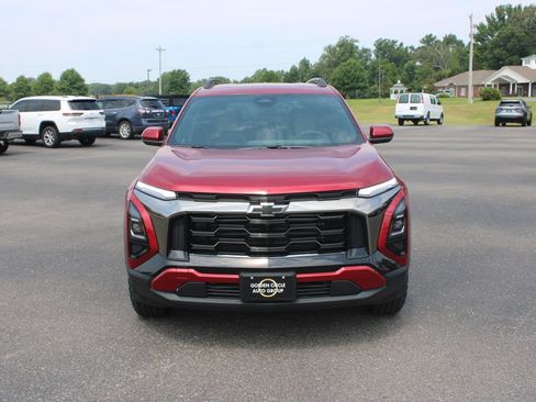 New 2026 Chevrolet Equinox ACTIV AWD/4WD image 3
