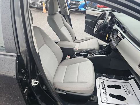Used 2016 Toyota Corolla LE image 19