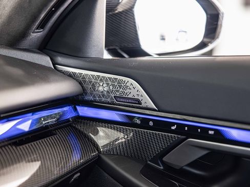 Used 2025 BMW M5 w/ Carbon Package image 29