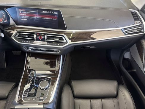 Used 2019 BMW X7 xDrive40i w/ Premium Package AWD/4WD image 32