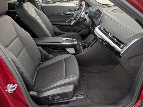 Used 2025 BMW X2 xDrive28i image 25