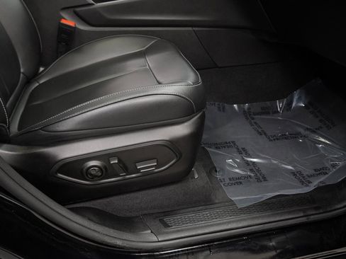 Used 2023 Jeep Grand Cherokee 4WD 4xe image 53