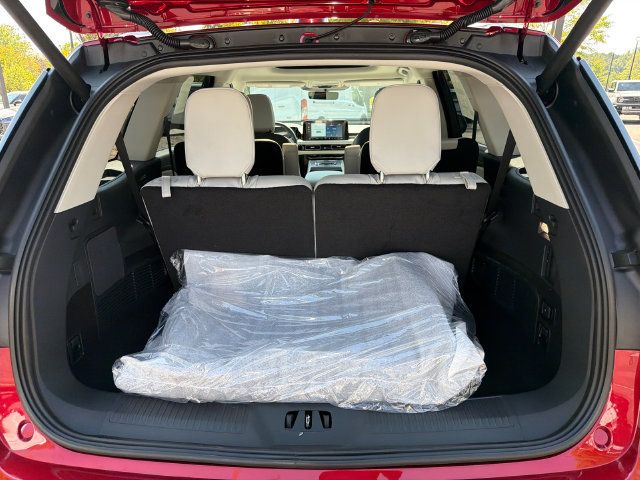 New 2027 Lincoln Aviator AWD w/ Jet Appearance Package image 19