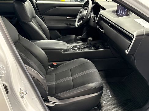 Certified 2025 MAZDA CX-50 2.5 Hybrid w/ Weather Package image 15