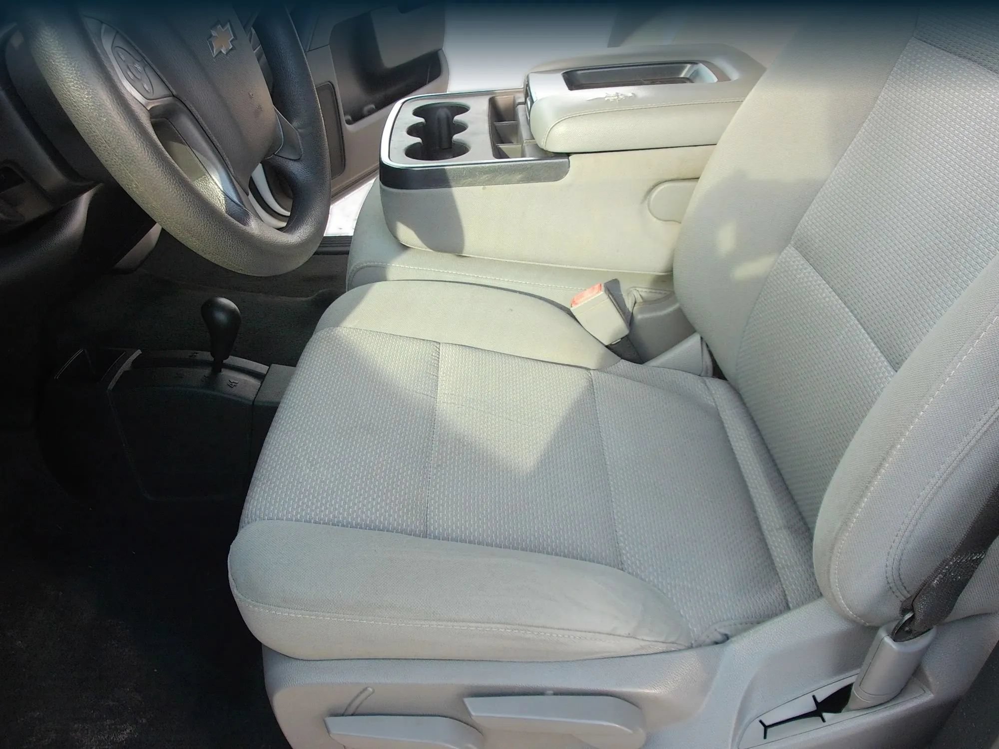 Used 2019 Chevrolet Silverado 1500 Custom w/ Custom Convenience Package AWD/4WD image 12