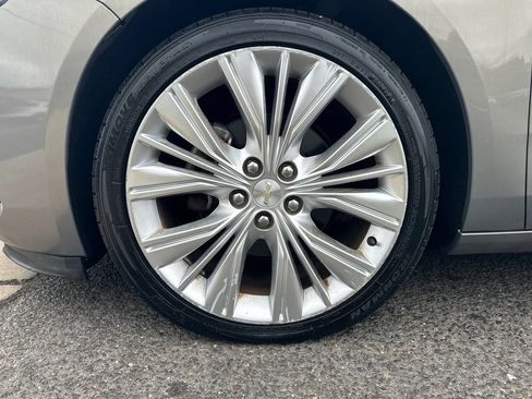 Used 2017 Chevrolet Impala Premier w/ Enhanced Convenience Package FWD image 9