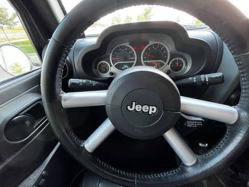Used 2010 Jeep Wrangler Sahara w/ Dual Top Group AWD/4WD image 12
