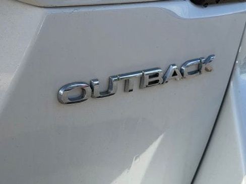 Used 2022 Subaru Outback Limited AWD/4WD image 11
