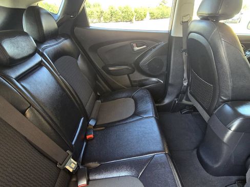 Used 2013 Hyundai Tucson GLS AWD/4WD image 23