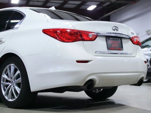 Used 2017 INFINITI Q50 2.0t w/ Moonroof Package RWD image 14