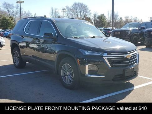 Used 2022 Chevrolet Traverse LT image 3