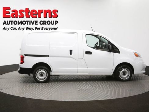 Used 2020 Nissan NV200 S image 42