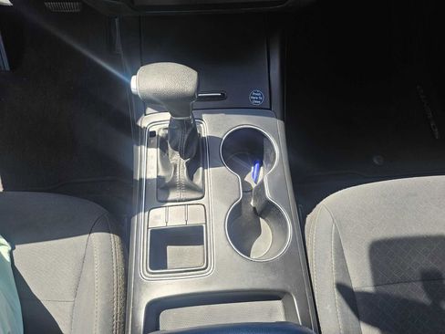 Used 2019 Kia Sorento LX image 11