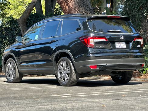 Used 2022 Honda Pilot Sport image 6