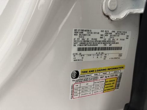 Used 2018 Ford Expedition Platinum image 39