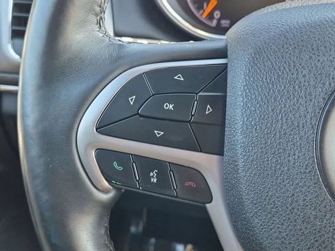 Used 2018 Jeep Grand Cherokee Limited w/ Luxury Group II AWD/4WD image 19