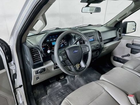 Used 2020 Ford F150 XL w/ Trailer Tow Package RWD image 10