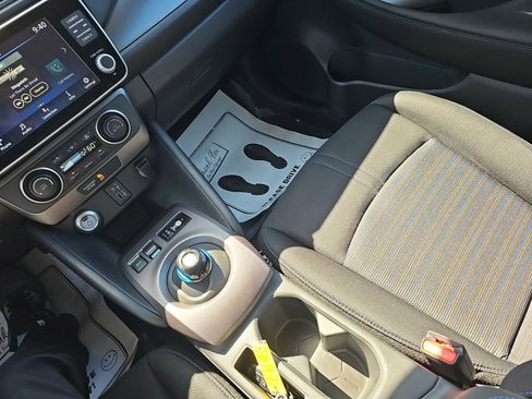 Used 2023 Nissan Leaf S FWD image 25