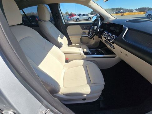 Used 2021 Mercedes-Benz GLA 250 w/ Premium Package image 5