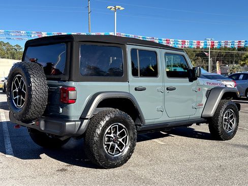 Used 2024 Jeep Wrangler Unlimited Rubicon image 23