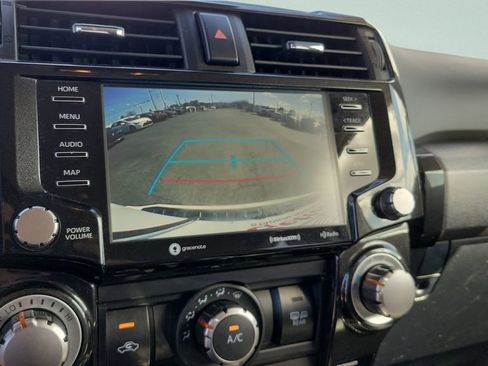 Used 2020 Toyota 4Runner TRD Off-Road Premium image 17